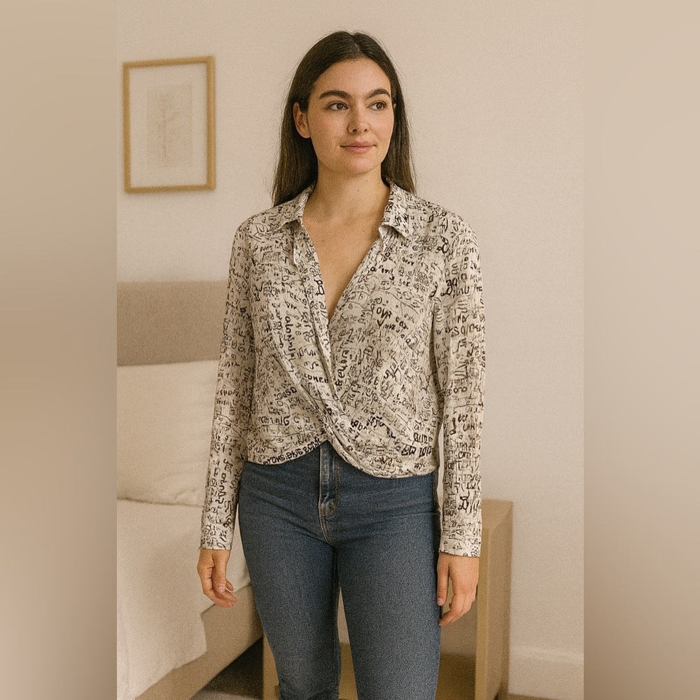 Milk & Honey print crop front twist dress shirt size medium